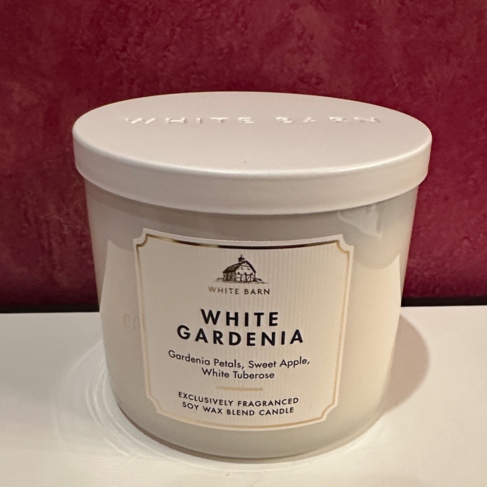 White Barn White Gardenia Scented Candle